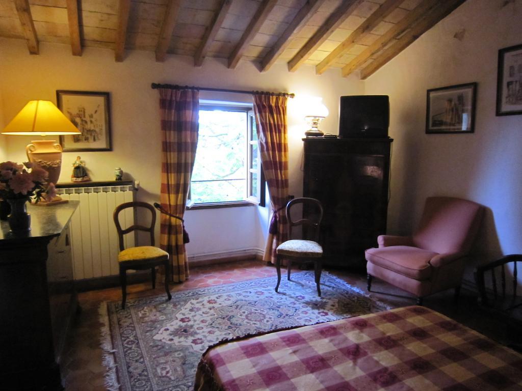 Bed and Breakfast La Frandomiere Saint-Martin-de-Londres Exteriér fotografie