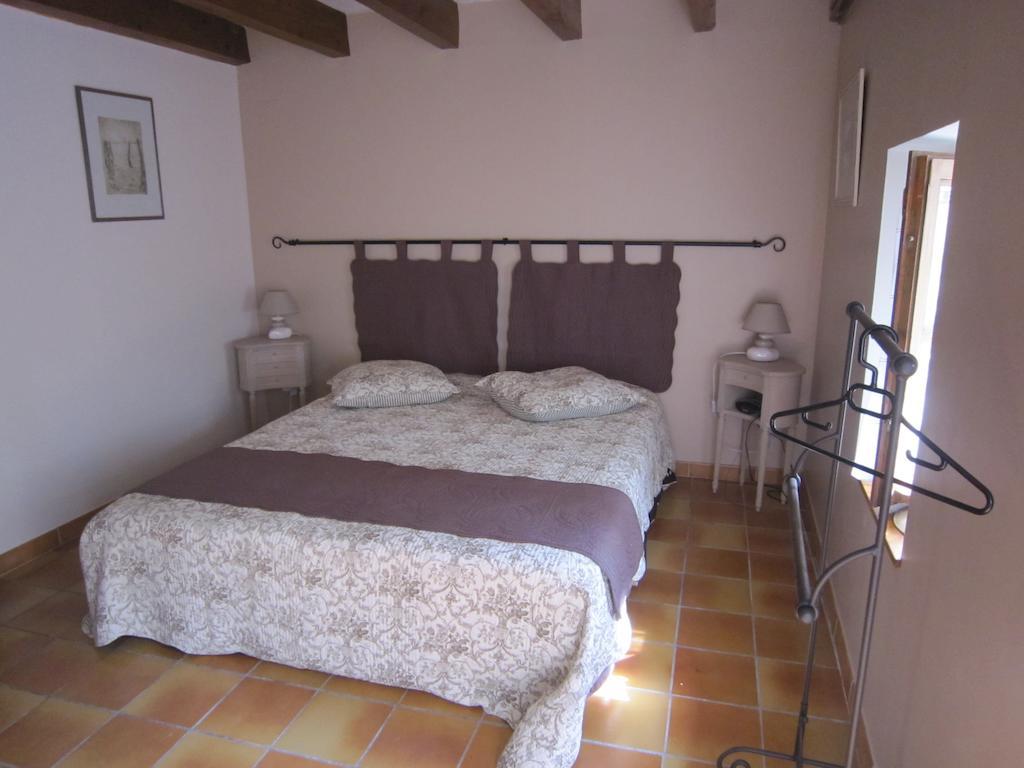 Bed and Breakfast La Frandomiere Saint-Martin-de-Londres Pokoj fotografie