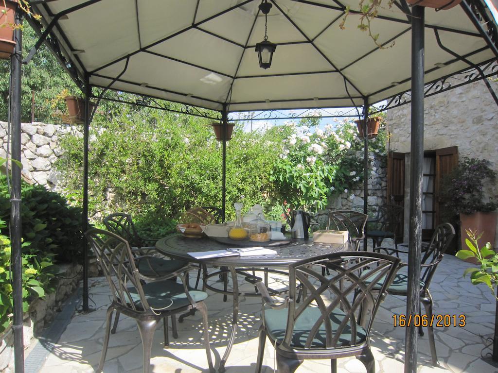 Bed and Breakfast La Frandomiere Saint-Martin-de-Londres Pokoj fotografie